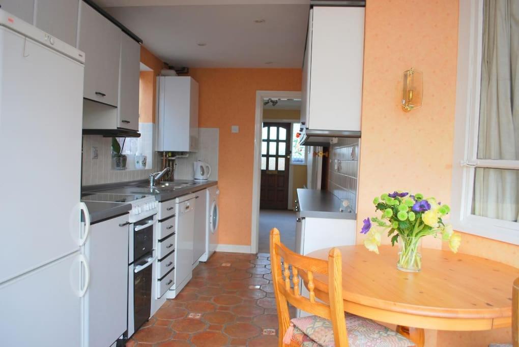 Comfortable Rooms Бирмингем Экстерьер фото